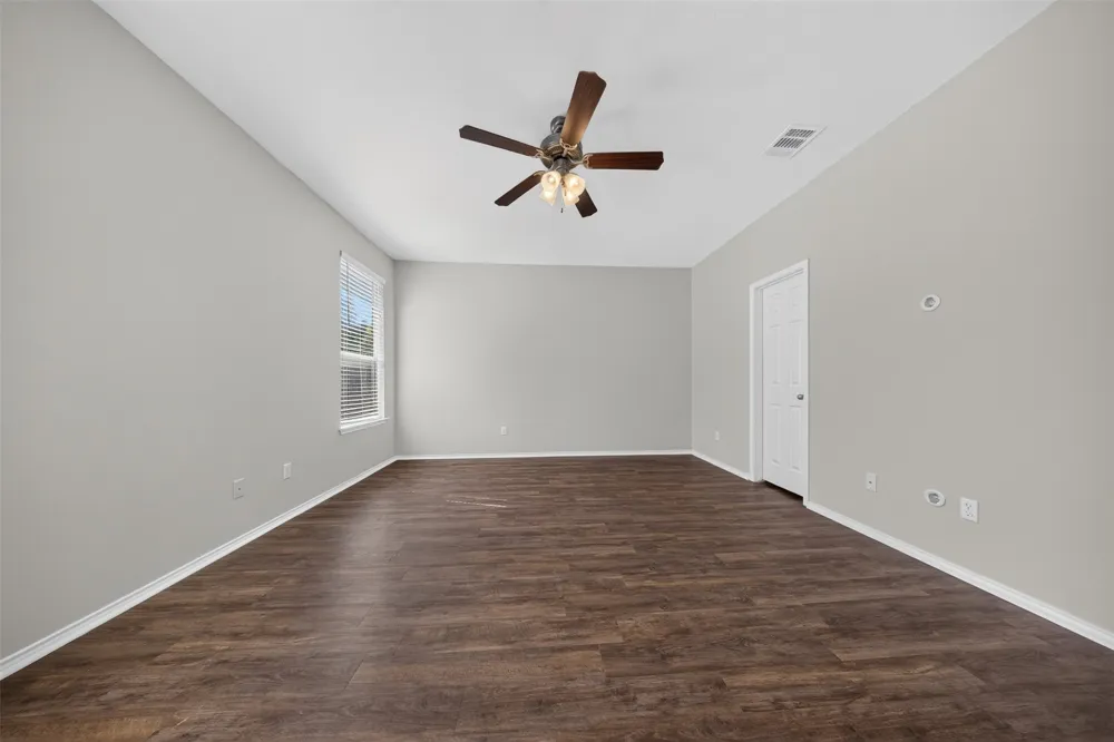165 Dandy Drive Buda, TX 78610