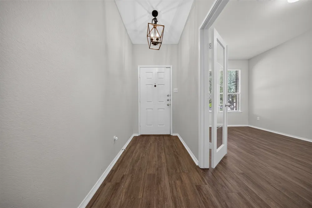 165 Dandy Drive Buda, TX 78610