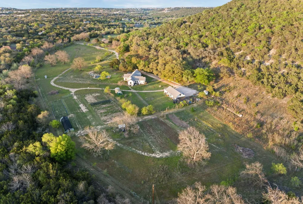 18405 Angel Valley Drive Leander, TX 78641