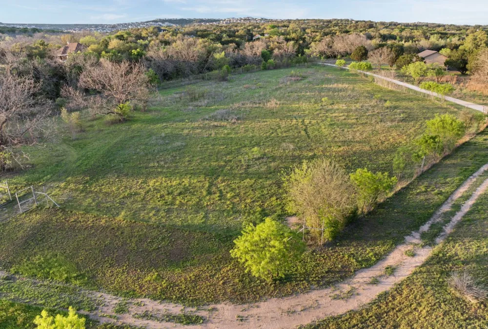 18405 Angel Valley Drive Leander, TX 78641