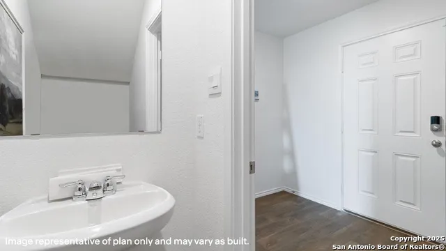 13838 Petronila Jade San Antonio, TX 78253
