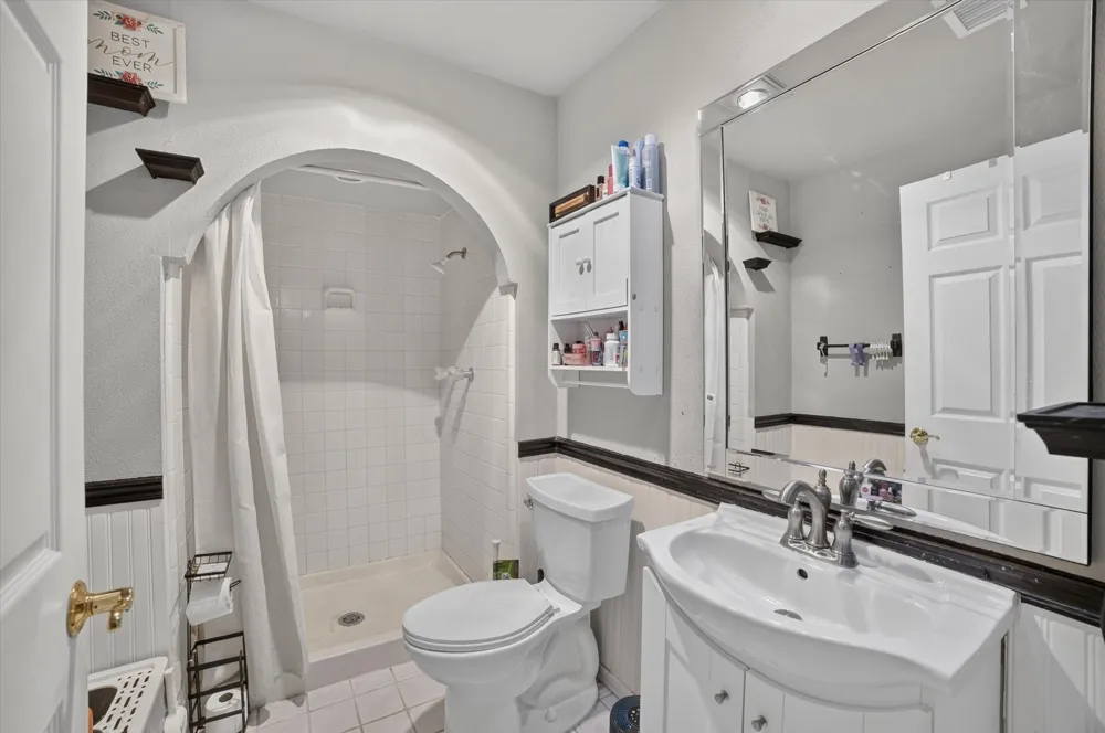 6217 Fallbrook Drive Garland, TX 75043