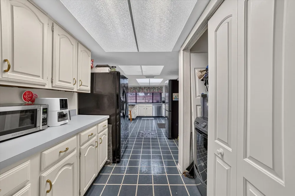 6217 Fallbrook Drive Garland, TX 75043