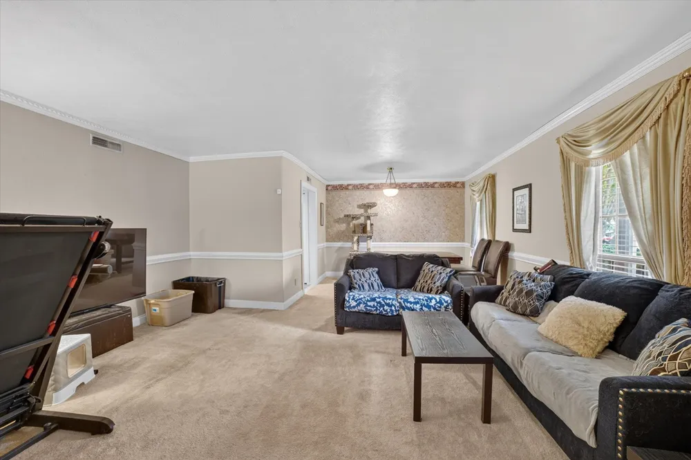 6217 Fallbrook Drive Garland, TX 75043