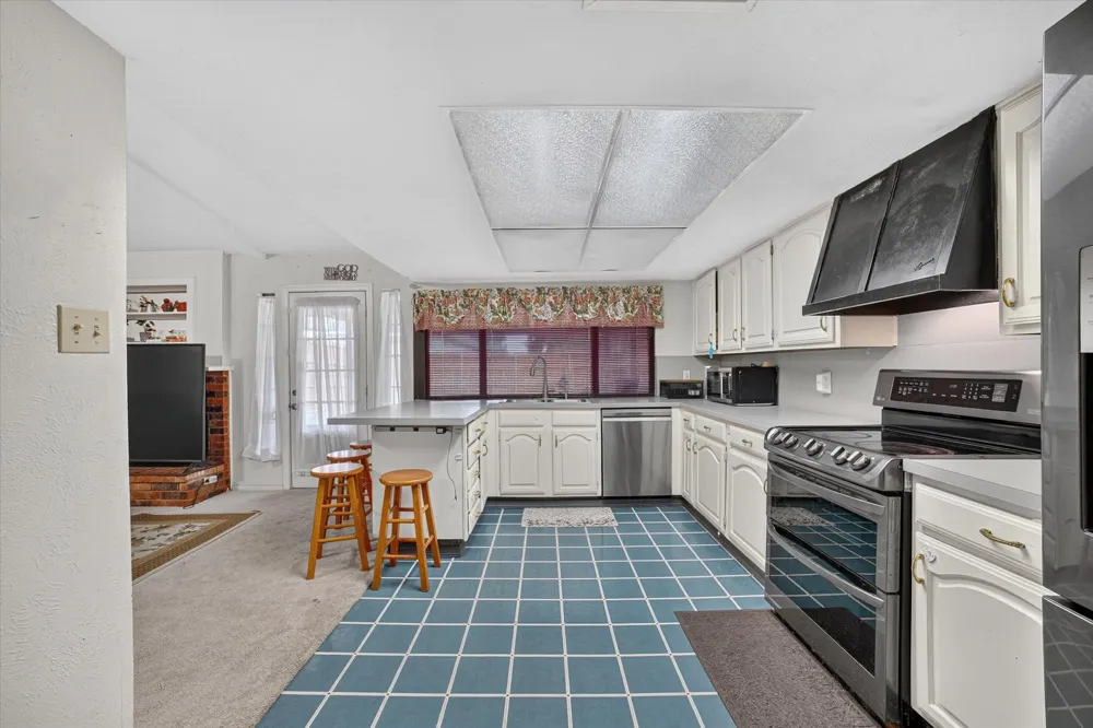 6217 Fallbrook Drive Garland, TX 75043