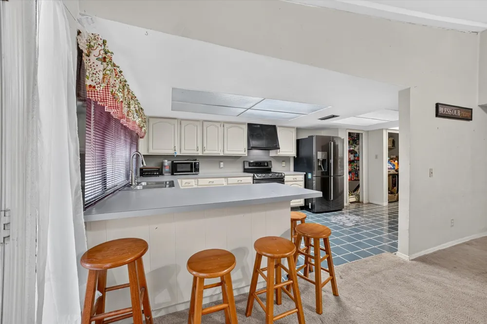 6217 Fallbrook Drive Garland, TX 75043