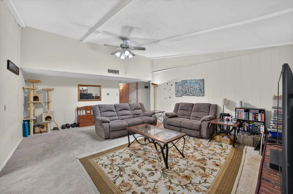 6217 Fallbrook Drive Garland, TX 75043