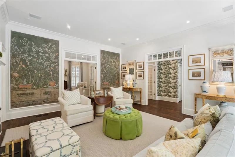 553 Bryn Mawr Lane NW Atlanta, GA 30327
