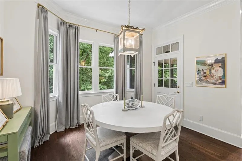 553 Bryn Mawr Lane NW Atlanta, GA 30327