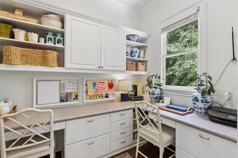 553 Bryn Mawr Lane NW Atlanta, GA 30327
