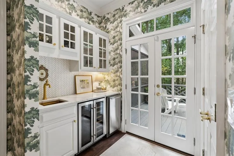 553 Bryn Mawr Lane NW Atlanta, GA 30327