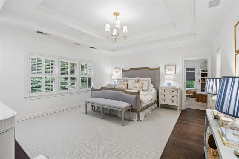 553 Bryn Mawr Lane NW Atlanta, GA 30327