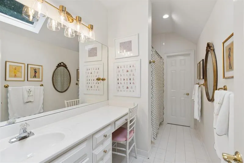 553 Bryn Mawr Lane NW Atlanta, GA 30327