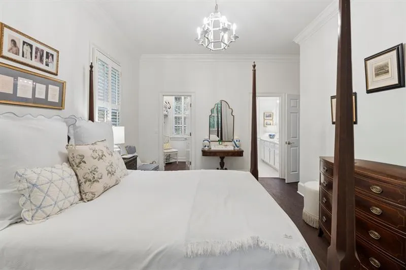 553 Bryn Mawr Lane NW Atlanta, GA 30327