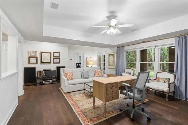 553 Bryn Mawr Lane NW Atlanta, GA 30327