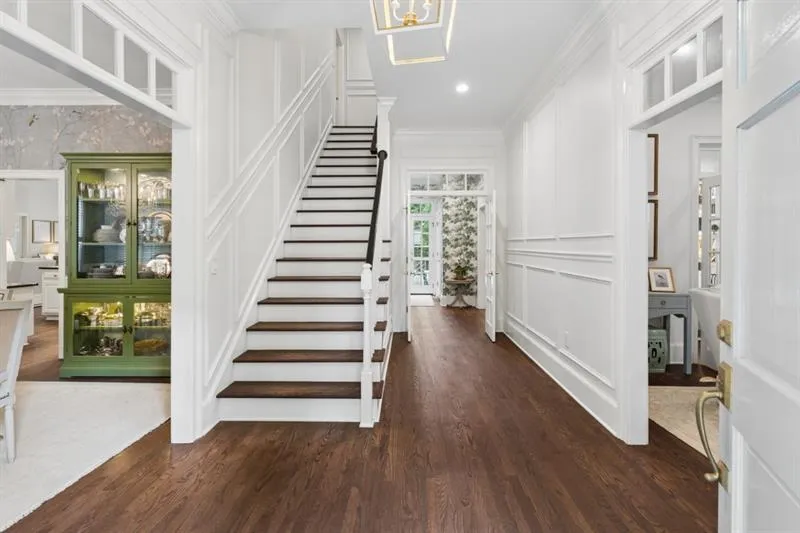 553 Bryn Mawr Lane NW Atlanta, GA 30327