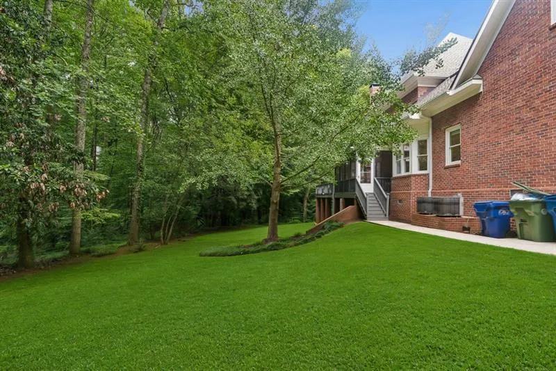 553 Bryn Mawr Lane NW Atlanta, GA 30327