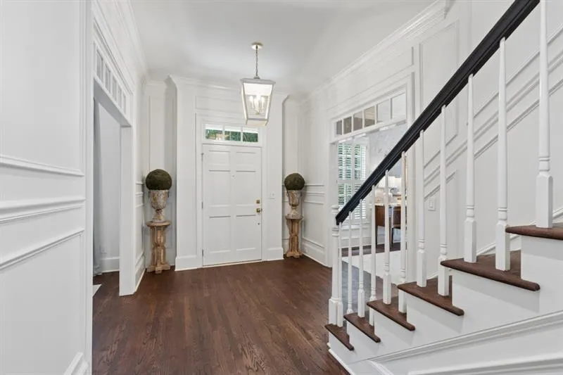 553 Bryn Mawr Lane NW Atlanta, GA 30327