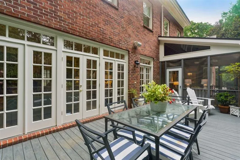 553 Bryn Mawr Lane NW Atlanta, GA 30327
