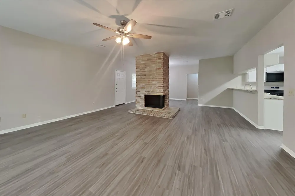 9214 Palm Shores Drive Spring, TX 77379