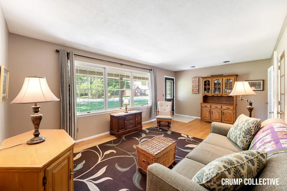 5010 Dorset Lane Norton Shores, MI 49441