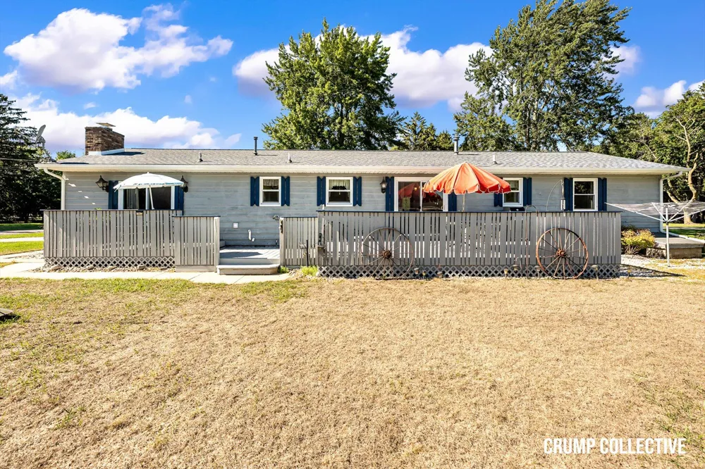 5010 Dorset Lane Norton Shores, MI 49441
