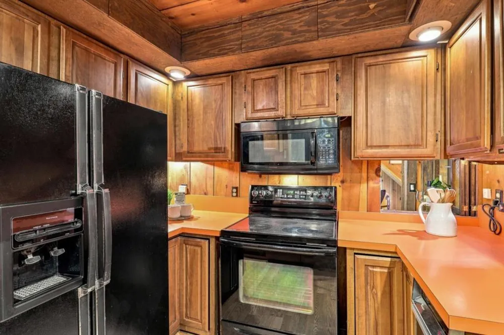 24500 Glenwood Drive Los Gatos, CA 95033