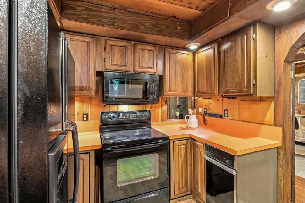 24500 Glenwood Drive Los Gatos, CA 95033