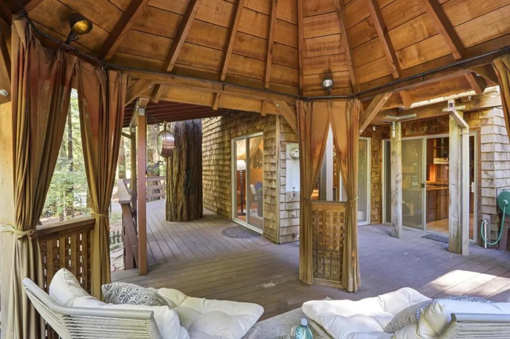 24500 Glenwood Drive Los Gatos, CA 95033