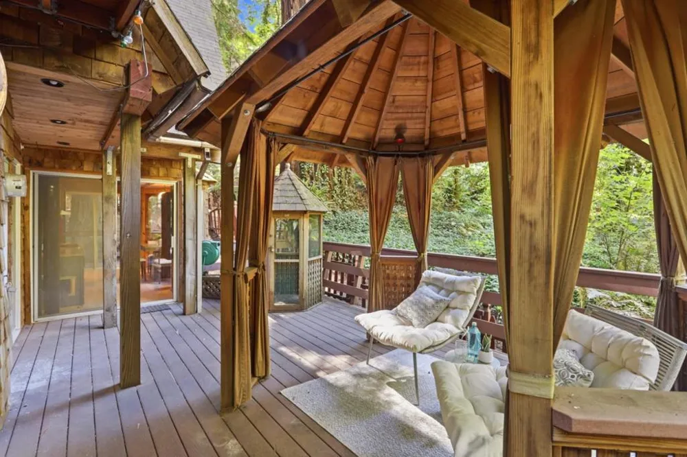 24500 Glenwood Drive Los Gatos, CA 95033