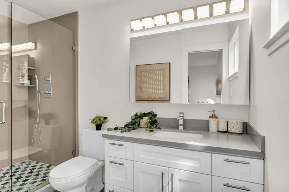 388 Ashford Avenue San Carlos, CA 94070