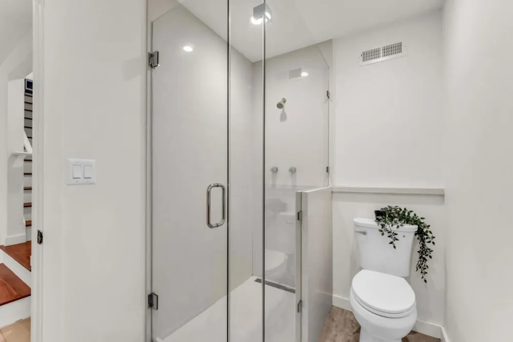 388 Ashford Avenue San Carlos, CA 94070