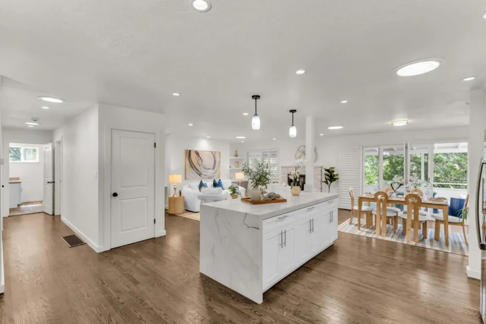 388 Ashford Avenue San Carlos, CA 94070