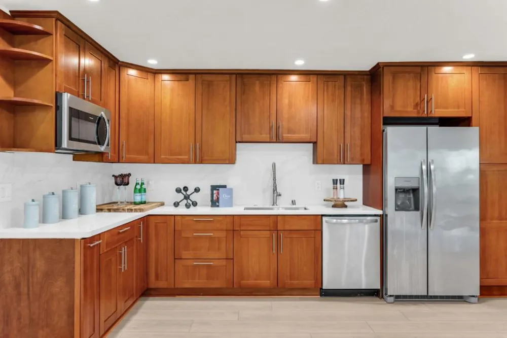 388 Ashford Avenue San Carlos, CA 94070