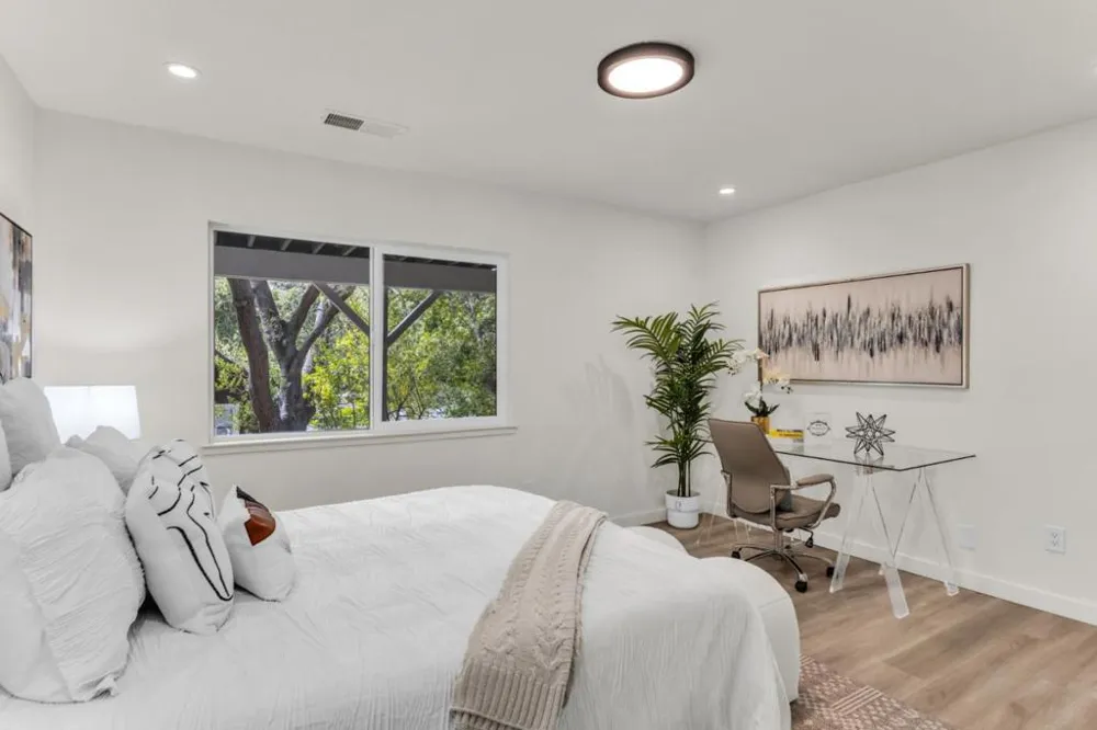 388 Ashford Avenue San Carlos, CA 94070