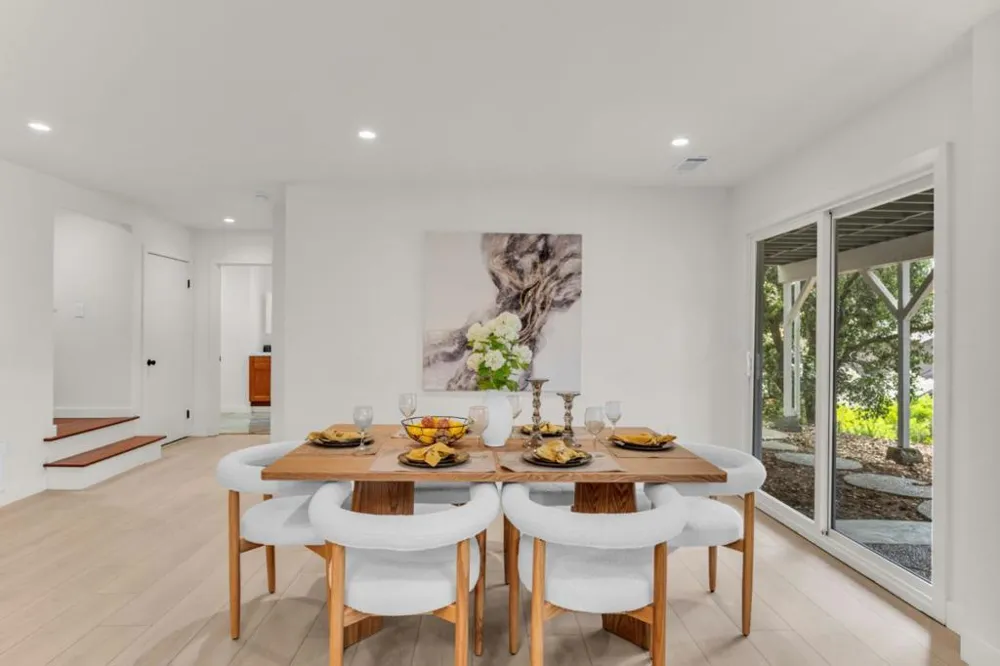 388 Ashford Avenue San Carlos, CA 94070