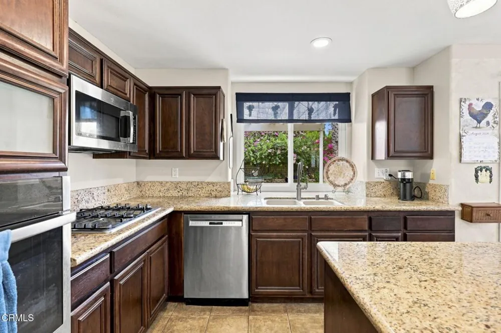 2571 Upper Bay Drive Oxnard, CA 93036