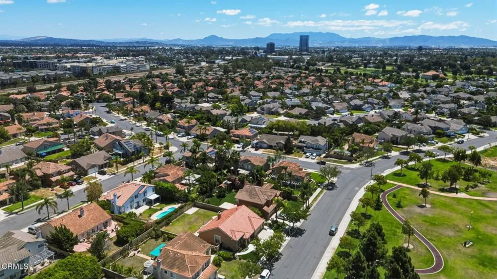 2571 Upper Bay Drive Oxnard, CA 93036