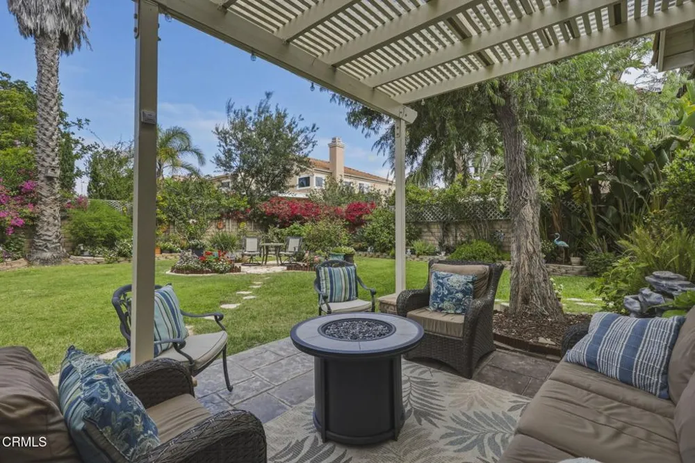 2571 Upper Bay Drive Oxnard, CA 93036