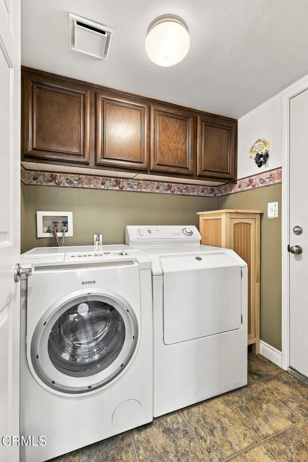 2571 Upper Bay Drive Oxnard, CA 93036
