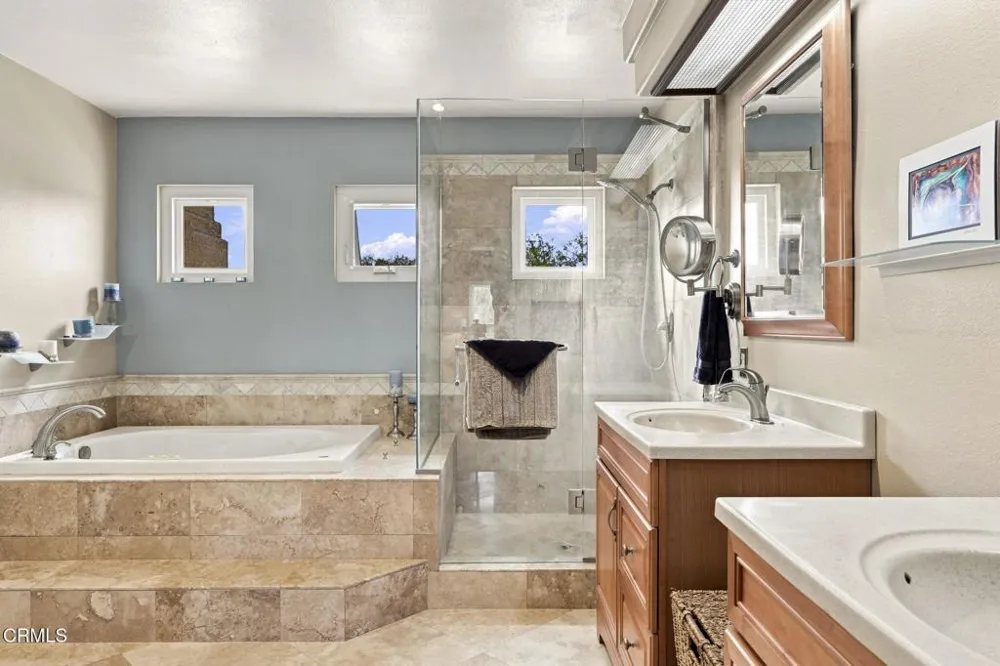 2571 Upper Bay Drive Oxnard, CA 93036