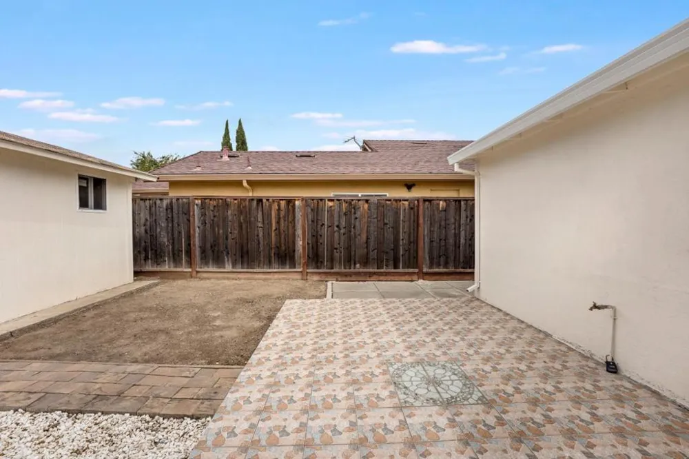 4143 Bullard Street Fremont, CA 94538