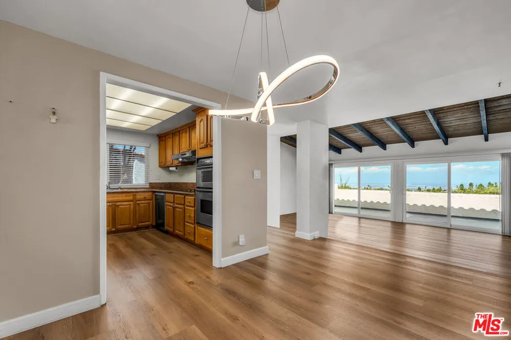 88 Aspen Way Rolling Hills Estates, CA 90274