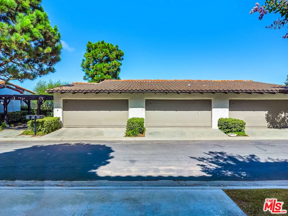 88 Aspen Way Rolling Hills Estates, CA 90274