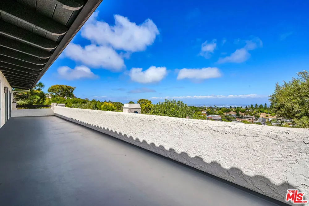 88 Aspen Way Rolling Hills Estates, CA 90274