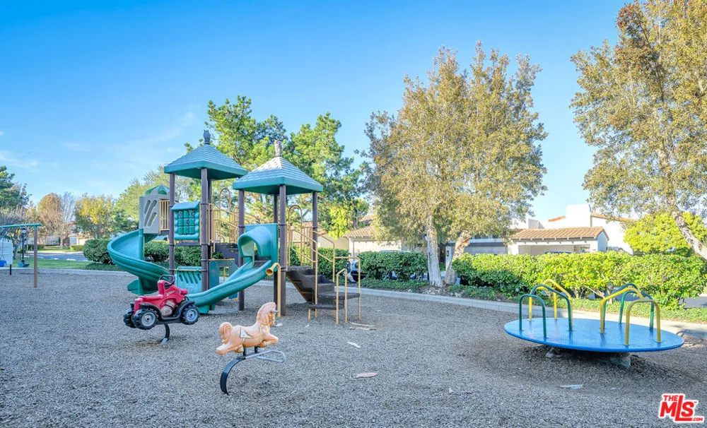 88 Aspen Way Rolling Hills Estates, CA 90274