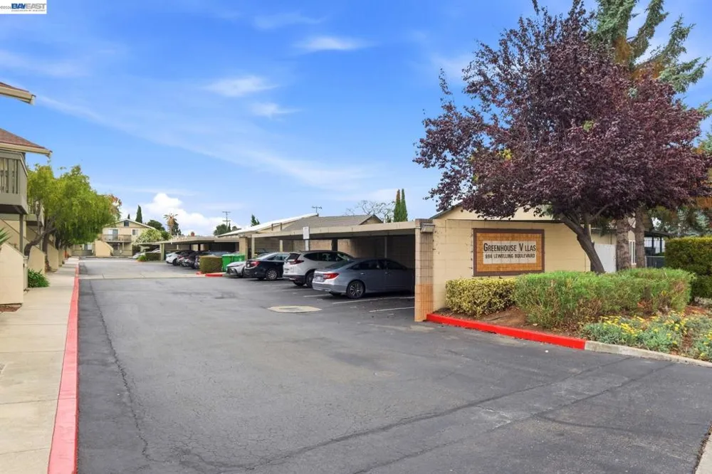 894 Lewelling Blvd #13 San Leandro, CA 94579