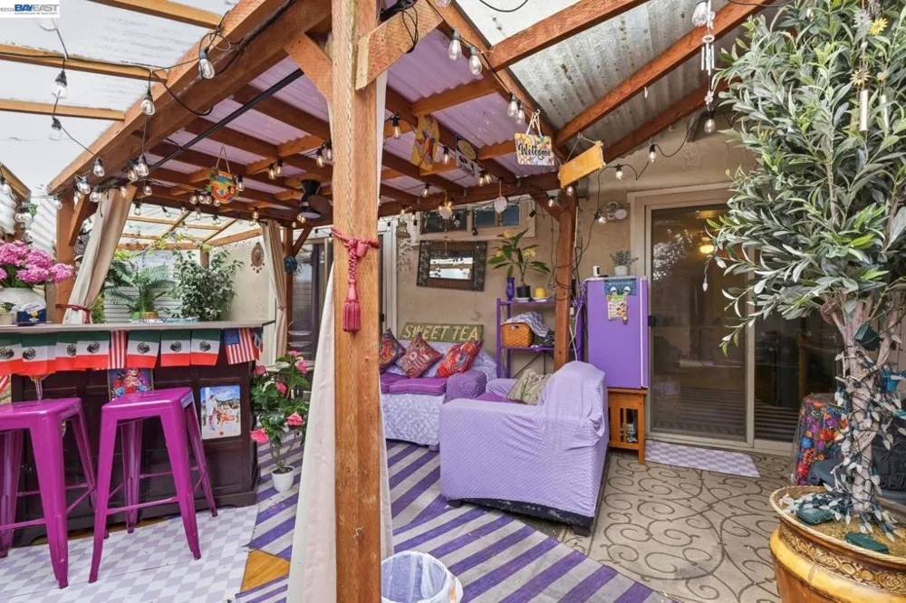 894 Lewelling Blvd #13 San Leandro, CA 94579