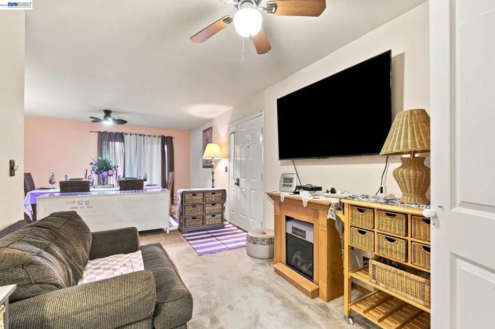 894 Lewelling Blvd #13 San Leandro, CA 94579