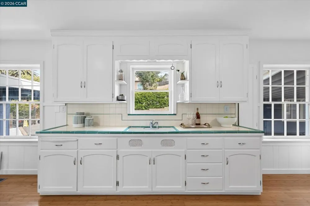425 Hichborn St Vallejo, CA 94590